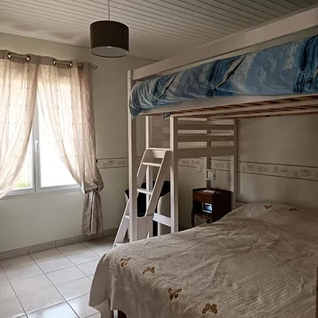 Maison A Vakantiehuis La Brée-les-Bains